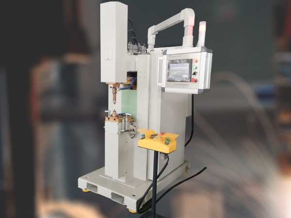 此款2020款中頻點(diǎn)焊機(jī)發(fā)布，全國沒有對手！接受國內(nèi)任何產(chǎn)品PK！